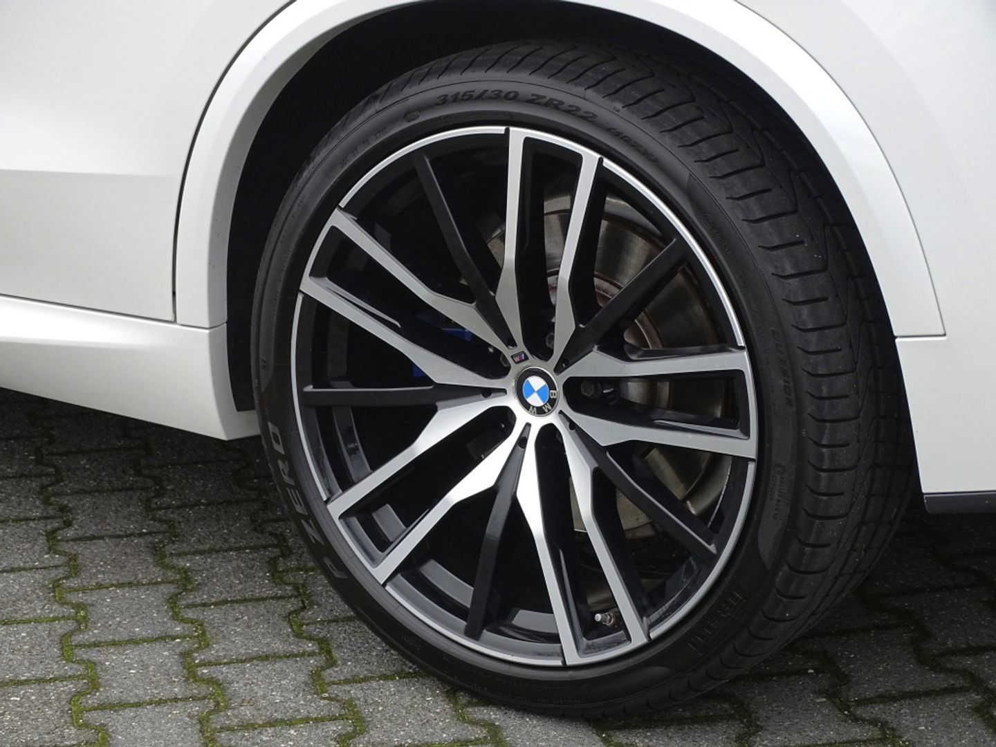 BMW X5 45e 394PK / M-Sport / Skylounge / Harman Kardon / LED