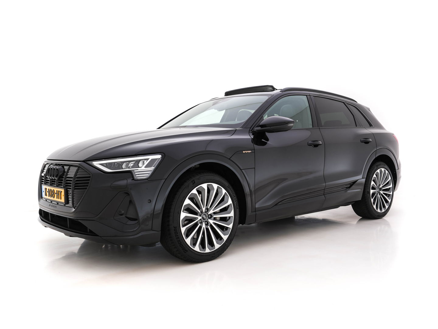 Audi e-tron 50 Quattro S-Line-Edition 71 kWh [ 3-Fase ] (INCL-BTW) *PANO | LEATHER-ALCANTARA | DIGI-COCKPIT | FULL-LED | ADAPTIVE-CRUISE | MEMORY-PACK | SPORT-SEATS | AIR-SUSPENSION | NAVI-FULLMAP | HEATED-SEATS | DAB | SHIFT-PADDLES |  21''ALU*