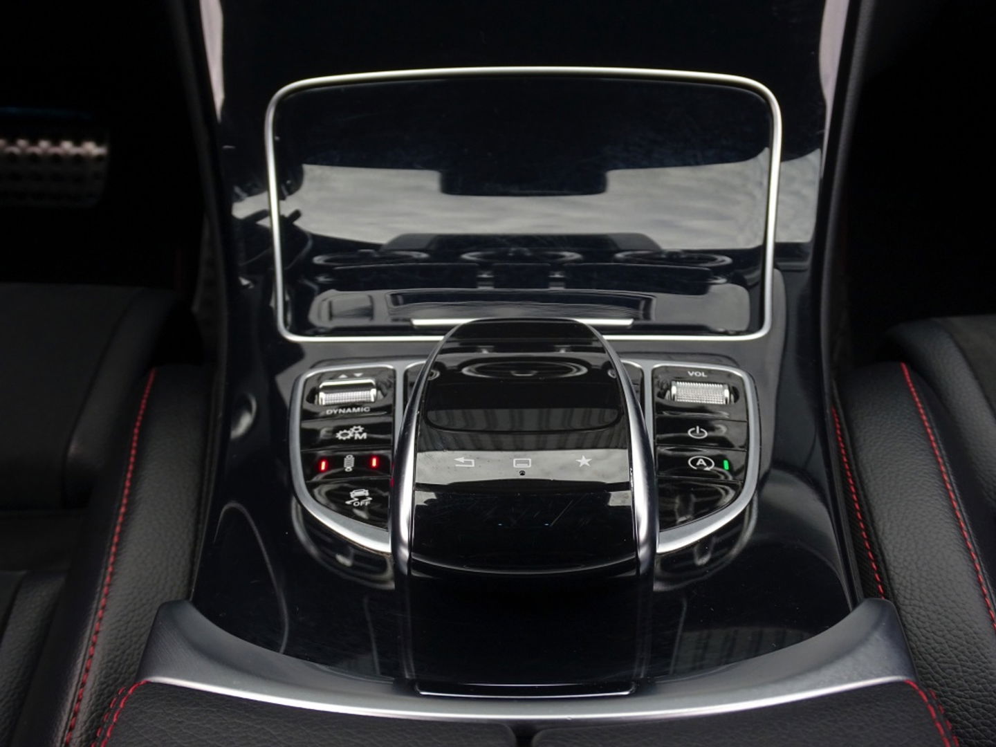 Mercedes-Benz C-Klasse C450 AMG 368PK AMG Ed. 1 / 4-Matic / Burmester / LED
