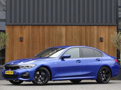 BMW 3-serie 320i 184PK automaat / M-Sport / Harman Kardon *NAP*