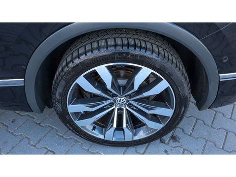 Volkswagen Tiguan Allspace 1.5 TSI HL Bus. R. | 3X R-Line | Trekhaak | Pano VERKOCHT