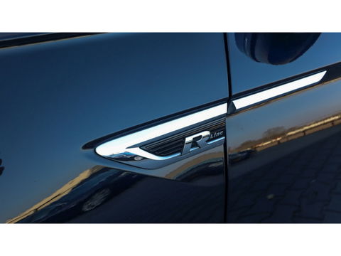 Volkswagen Tiguan Allspace 1.5 TSI HL Bus. R. | 3X R-Line | Trekhaak | Pano VERKOCHT