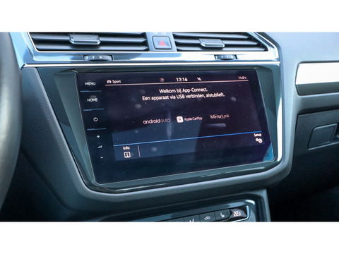 Volkswagen Tiguan Allspace 1.5 TSI HL Bus. R. | 3X R-Line | Trekhaak | Pano VERKOCHT