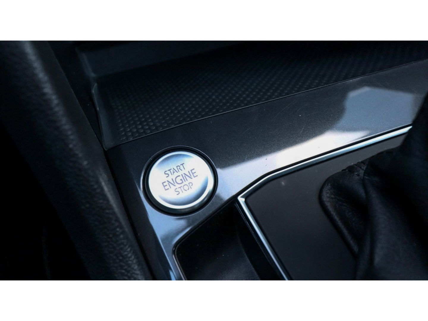 Volkswagen Tiguan Allspace 1.5 TSI HL Bus. R. | 3X R-Line | Trekhaak | Pano VERKOCHT