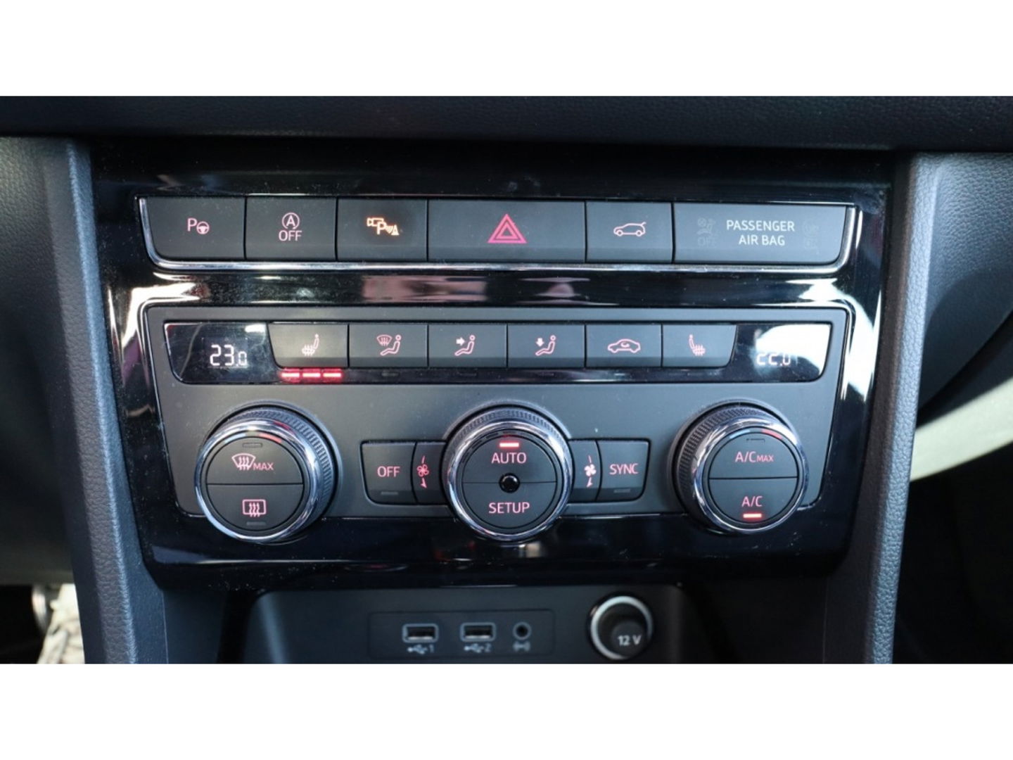 SEAT Ateca 1.5 TSI FR | Led | Panoramadak | Leder | alle opties VERKOCHT