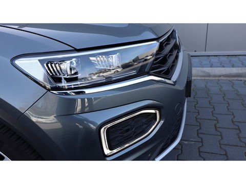 Volkswagen T-Roc 1.5 TSI Sport | Led Koplampen | Apple Android | Adaptief cruise