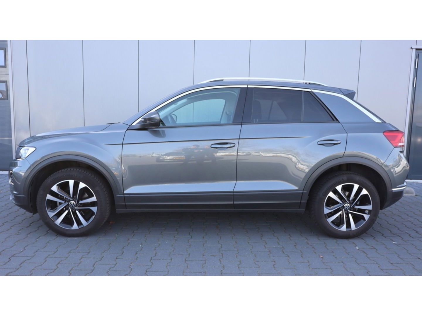 Volkswagen T-Roc 1.5 TSI Sport | Led Koplampen | Apple Android | Adaptief cruise