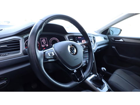 Volkswagen T-Roc 1.5 TSI Sport | Led Koplampen | Apple Android | Adaptief cruise