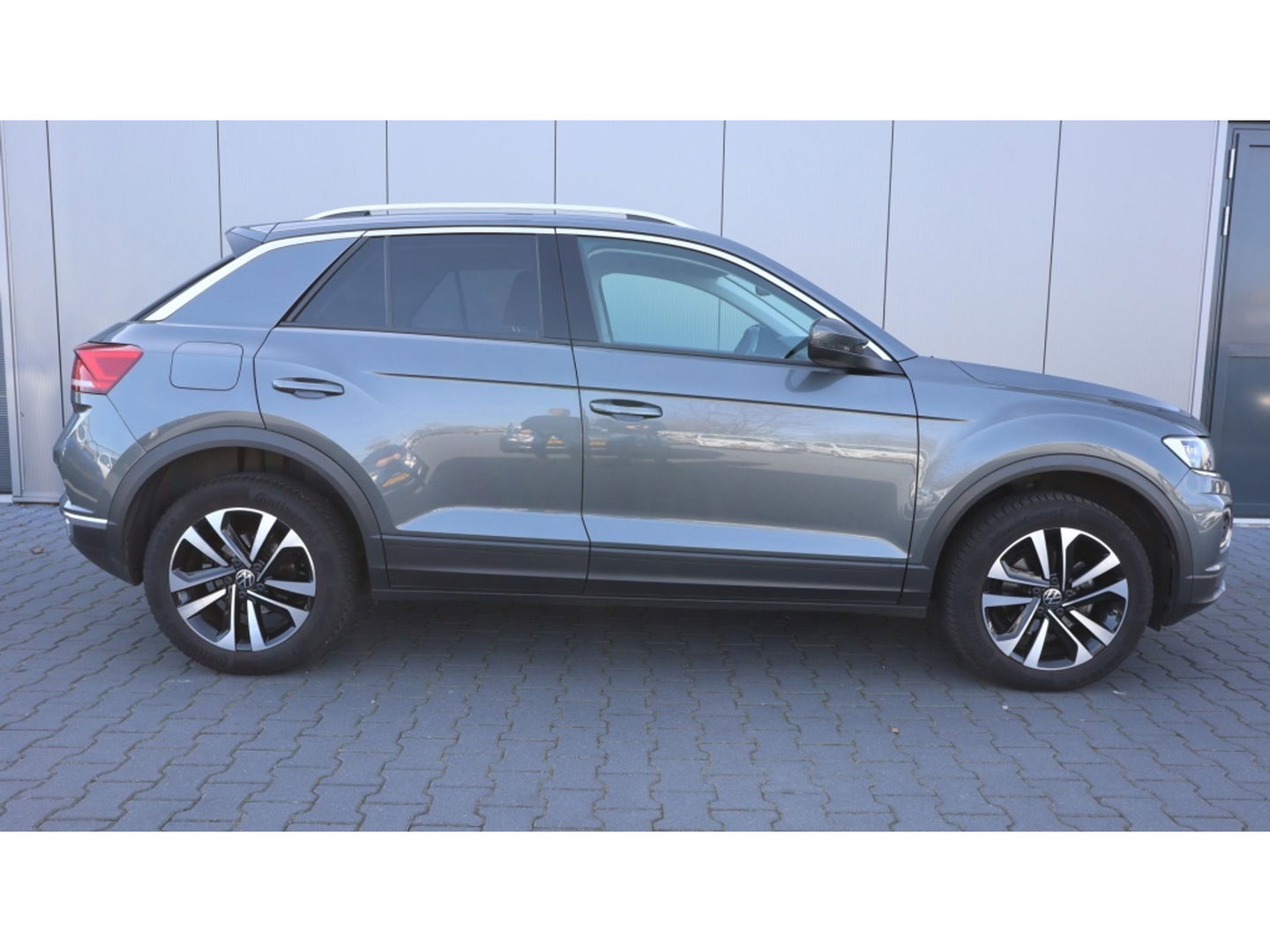 Volkswagen T-Roc 1.5 TSI Sport | Led Koplampen | Apple Android | Adaptief cruise