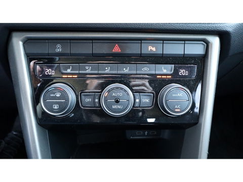 Volkswagen T-Roc 1.5 TSI Sport | Led Koplampen | Apple Android | Adaptief cruise