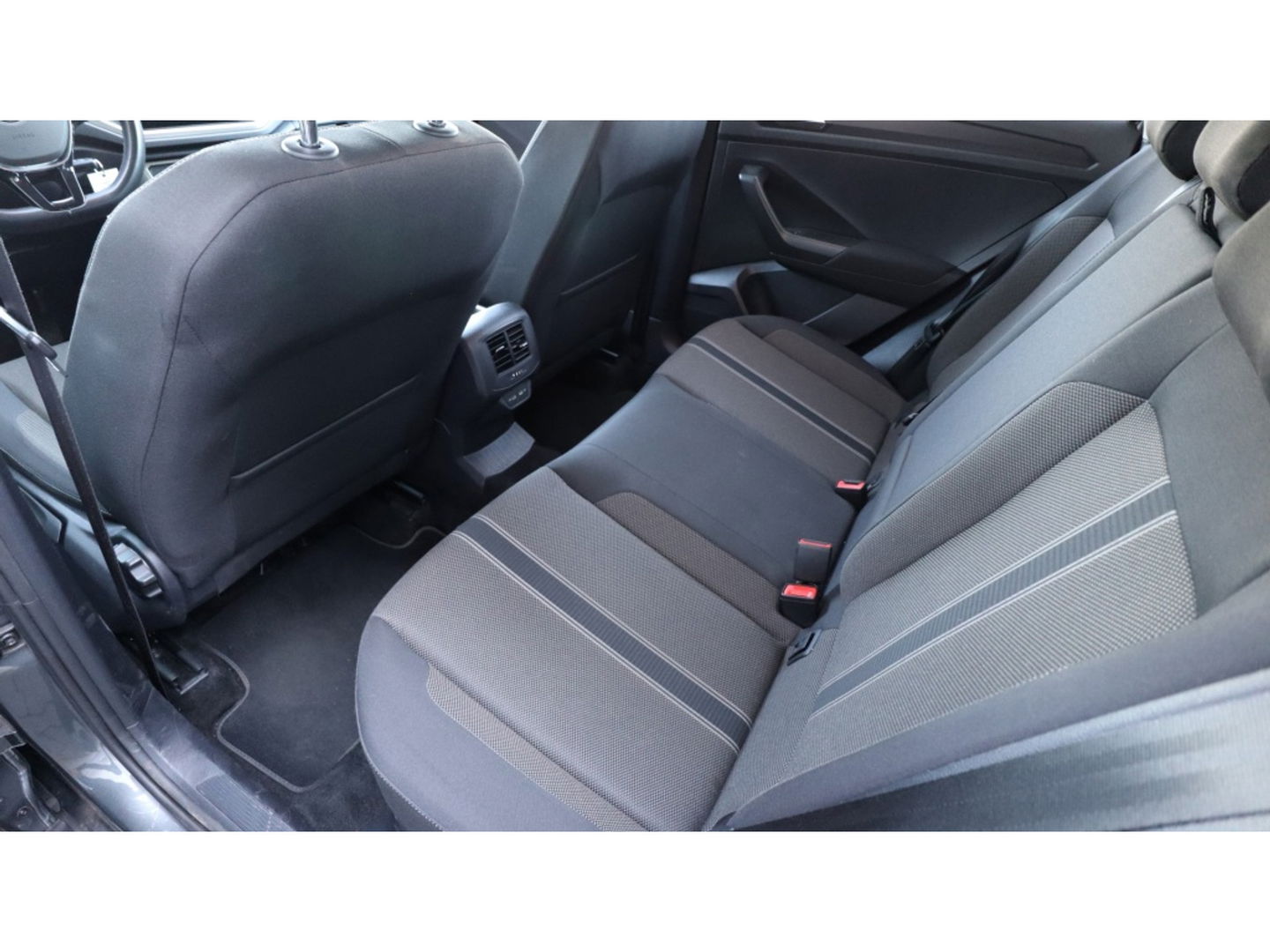 Volkswagen T-Roc 1.5 TSI Sport | Led Koplampen | Apple Android | Adaptief cruise