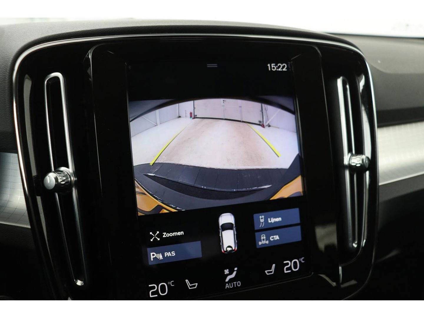 Volvo XC40 1.5 T2 Business Pro | Adaptive cruise | Stoel & stuurverwarming | Carplay | Camera | Navigatie | Full LED | Dodehoek detectie | Keyless | Climate control | PDC | Bluetooth