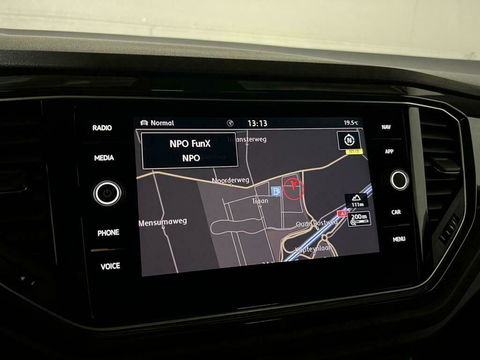 Volkswagen T-Roc 1.5 TSI Sport R-Line Pano CarPlay ACC NAP