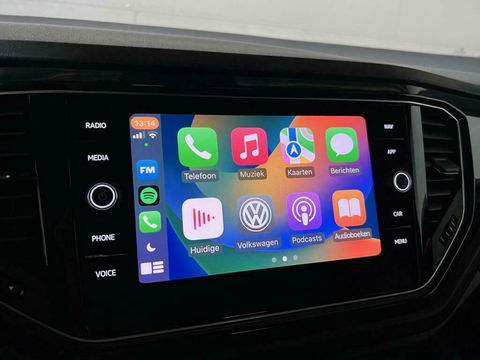 Volkswagen T-Roc 1.5 TSI Sport R-Line Pano CarPlay ACC NAP