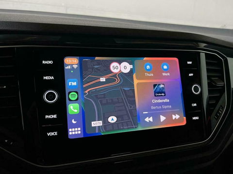 Volkswagen T-Roc 1.5 TSI Sport R-Line Pano CarPlay ACC NAP