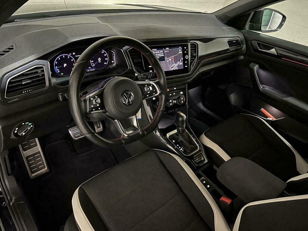 Volkswagen T-Roc 1.5 TSI Sport R-Line Pano CarPlay ACC NAP