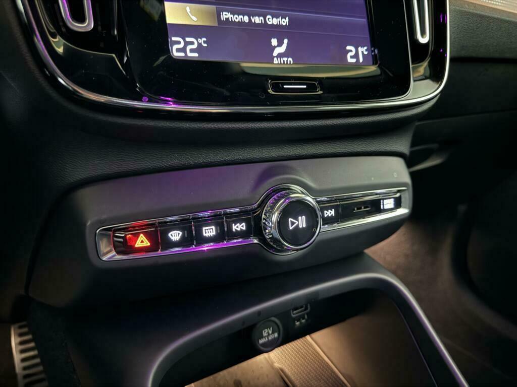 Volvo XC40 1.5 T5 Recharge R-Design Pano Navi Camera Cruise