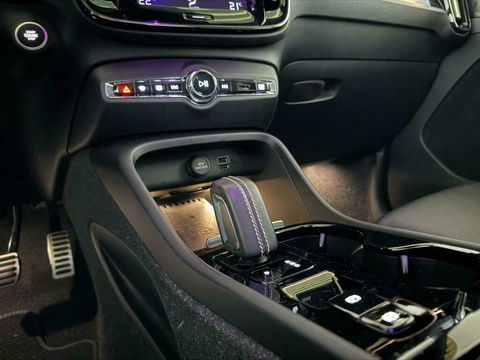 Volvo XC40 1.5 T5 Recharge R-Design Pano Navi Camera Cruise