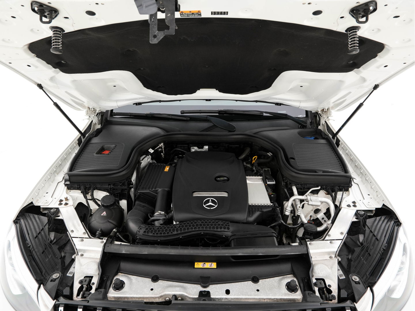 Mercedes-Benz GLC 250 4MATIC Premium AMG-Sportpack Aut. *PANO | LEATHER-MICROFIBRE | FULL-LED | BLINDSPOT | SPORT-SEATS | NAVI-FULLMAP | CAMERA | SHIFT-PADDLES | AMBIENT-LIGHT | HEATED-SEATS | TOWBAR | 19''ALU*