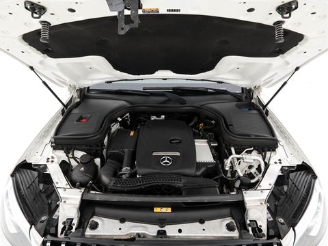 Mercedes-Benz GLC 250 4MATIC Premium AMG-Sportpack Aut. *PANO | LEATHER-MICROFIBRE | FULL-LED | BLINDSPOT | SPORT-SEATS | NAVI-FULLMAP | CAMERA | SHIFT-PADDLES | AMBIENT-LIGHT | HEATED-SEATS | TOWBAR | 19''ALU*