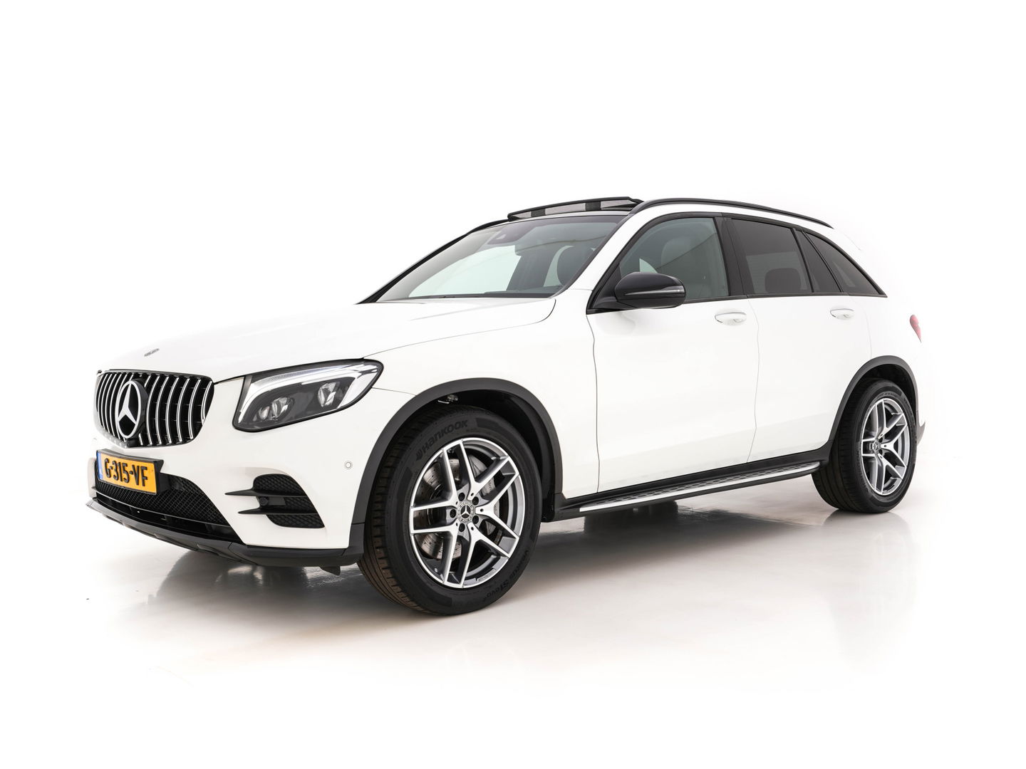 Mercedes-Benz GLC 250 4MATIC Premium AMG-Sportpack Aut. *PANO | LEATHER-MICROFIBRE | FULL-LED | BLINDSPOT | SPORT-SEATS | NAVI-FULLMAP | CAMERA | SHIFT-PADDLES | AMBIENT-LIGHT | HEATED-SEATS | TOWBAR | 19''ALU*