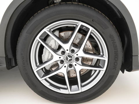 Mercedes-Benz GLC 250 4MATIC Premium AMG-Sportpack Aut. *PANO | LEATHER-MICROFIBRE | FULL-LED | BLINDSPOT | SPORT-SEATS | NAVI-FULLMAP | CAMERA | SHIFT-PADDLES | AMBIENT-LIGHT | HEATED-SEATS | TOWBAR | 19''ALU*
