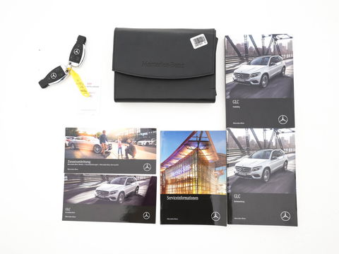 Mercedes-Benz GLC 250 4MATIC Premium AMG-Sportpack Aut. *PANO | LEATHER-MICROFIBRE | FULL-LED | BLINDSPOT | SPORT-SEATS | NAVI-FULLMAP | CAMERA | SHIFT-PADDLES | AMBIENT-LIGHT | HEATED-SEATS | TOWBAR | 19''ALU*