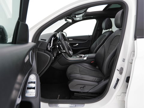 Mercedes-Benz GLC 250 4MATIC Premium AMG-Sportpack Aut. *PANO | LEATHER-MICROFIBRE | FULL-LED | BLINDSPOT | SPORT-SEATS | NAVI-FULLMAP | CAMERA | SHIFT-PADDLES | AMBIENT-LIGHT | HEATED-SEATS | TOWBAR | 19''ALU*