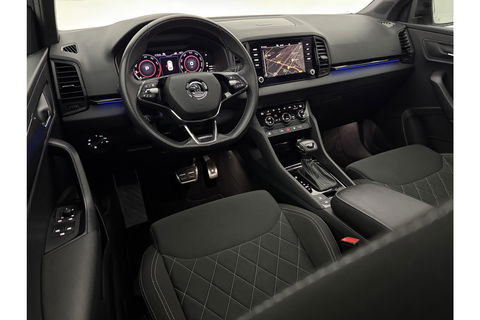 Škoda Karoq 1.5 TSI ACT 150PK Sportline Business Pano Sfeer Carplay Virtual Camera LED Clima Cruise Navi PDC 19''LMV