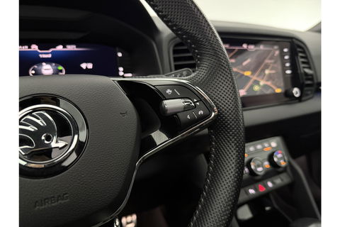 Škoda Karoq 1.5 TSI ACT 150PK Sportline Business Pano Sfeer Carplay Virtual Camera LED Clima Cruise Navi PDC 19''LMV