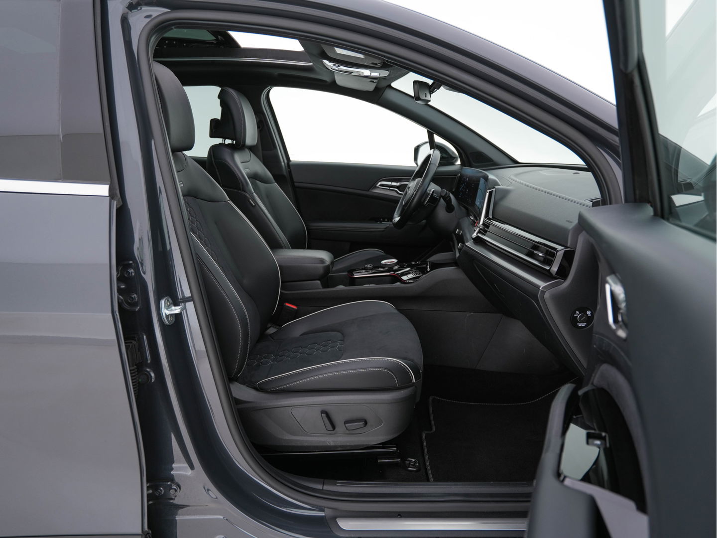 Kia Sportage 1.6 T-GDi Hybrid GT-Line Aut. *PANO | LEATHER-ALCANTARA | ADAPTIVE-CRUISE | FULL-LED | LEATHER-MICROFIBRE | SPORT-SEATS | WIDE-SCREEN-COCKPIT | BLINDSPOT | NAVI-FULLMAP | DAB+ | CAMERA | ECC | HEATED-SEATS | SHIFT-PA