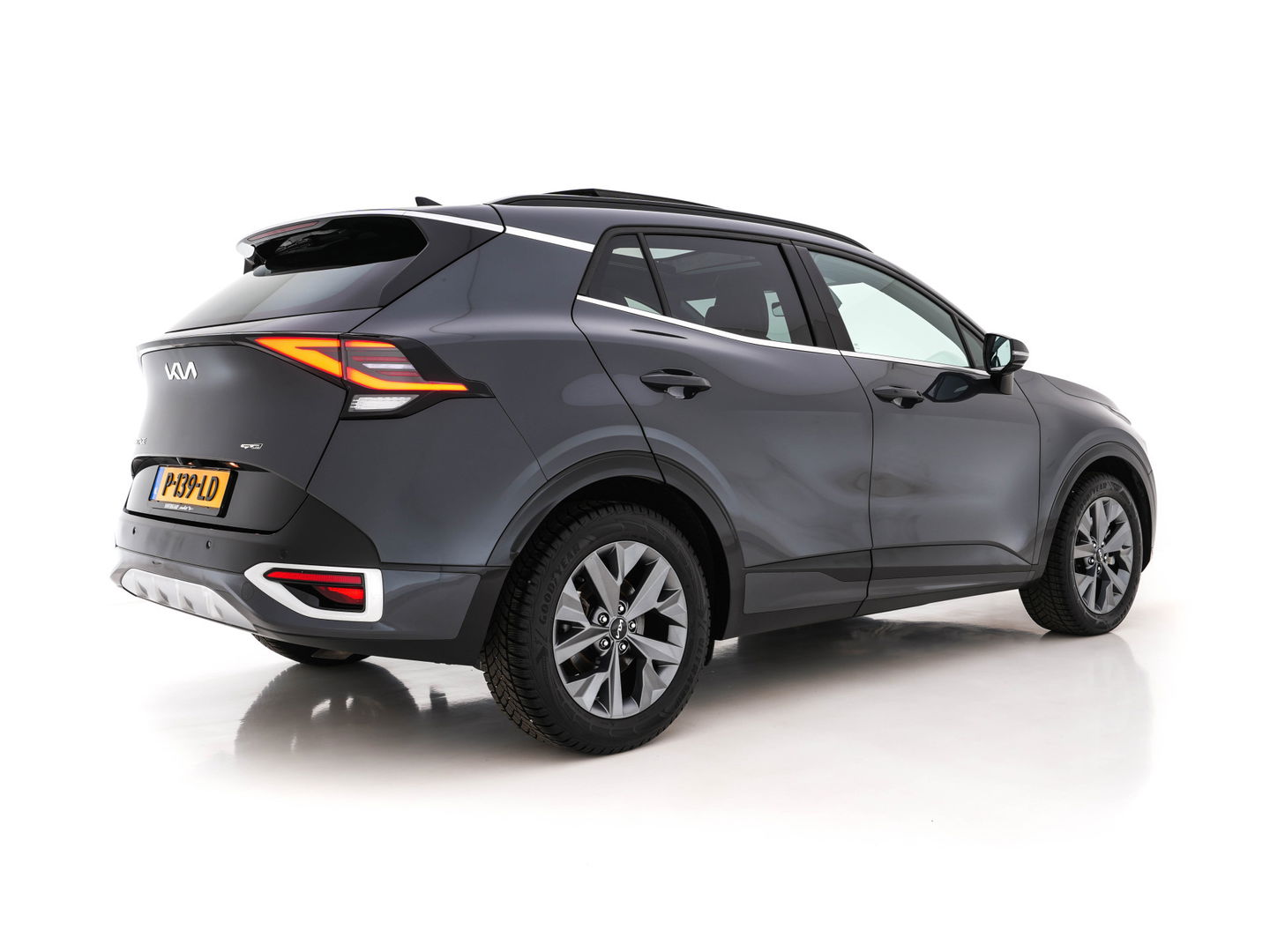 Kia Sportage 1.6 T-GDi Hybrid GT-Line Aut. *PANO | LEATHER-ALCANTARA | ADAPTIVE-CRUISE | FULL-LED | LEATHER-MICROFIBRE | SPORT-SEATS | WIDE-SCREEN-COCKPIT | BLINDSPOT | NAVI-FULLMAP | DAB+ | CAMERA | ECC | HEATED-SEATS | SHIFT-PA