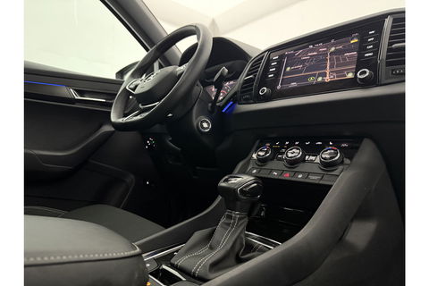 Škoda Karoq 1.5 TSI ACT 150PK Sportline Business DSG Pano Sfeer Trekhaak LED Virtual Camera Carplay Clima Cruise Navi PDC 19"LMV