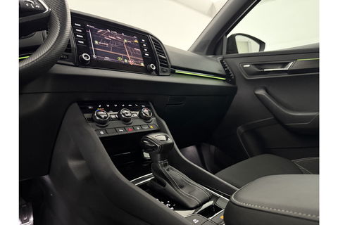 Škoda Karoq 1.5 TSI ACT 150PK Sportline Business DSG Pano Sfeer Trekhaak LED Virtual Camera Carplay Clima Cruise Navi PDC 19"LMV
