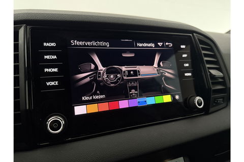Škoda Karoq 1.5 TSI ACT 150PK Sportline Business DSG Pano Sfeer Trekhaak LED Virtual Camera Carplay Clima Cruise Navi PDC 19"LMV
