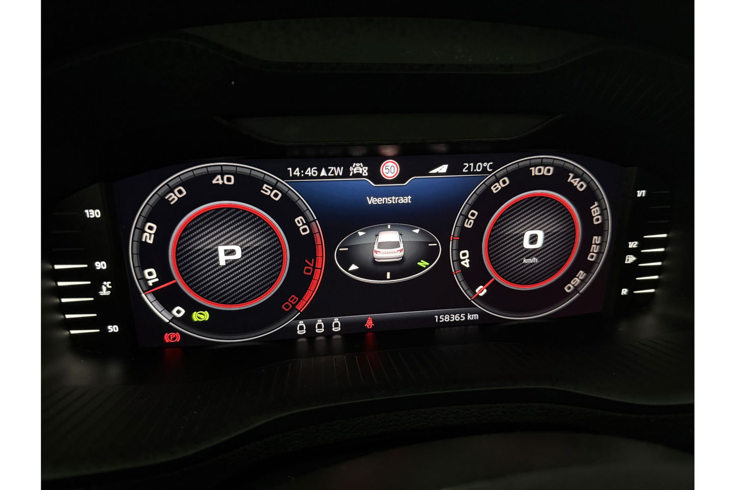 Škoda Karoq 1.5 TSI ACT 150PK Sportline Business DSG Pano Sfeer Trekhaak LED Virtual Camera Carplay Clima Cruise Navi PDC 19"LMV