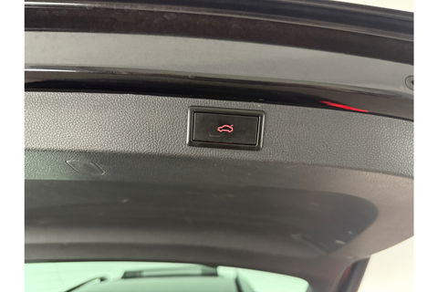 Škoda Karoq 1.5 TSI ACT 150PK Sportline Business DSG Pano Sfeer Trekhaak LED Virtual Camera Carplay Clima Cruise Navi PDC 19"LMV