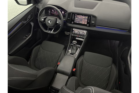 Škoda Karoq 1.5 TSI ACT 150PK Sportline Business DSG Pano Sfeer Trekhaak LED Virtual Camera Carplay Clima Cruise Navi PDC 19"LMV