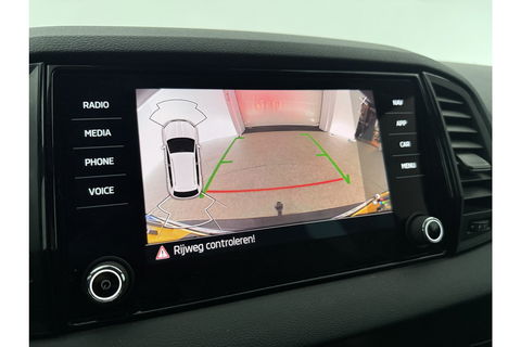 Škoda Karoq 1.5 TSI ACT 150PK Sportline Business DSG Pano Sfeer Trekhaak LED Virtual Camera Carplay Clima Cruise Navi PDC 19"LMV