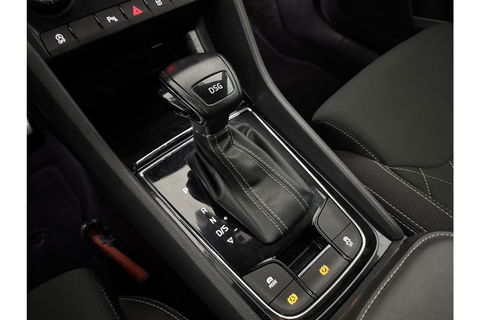 Škoda Karoq 1.5 TSI ACT 150PK Sportline Business DSG Pano Sfeer Trekhaak LED Virtual Camera Carplay Clima Cruise Navi PDC 19"LMV