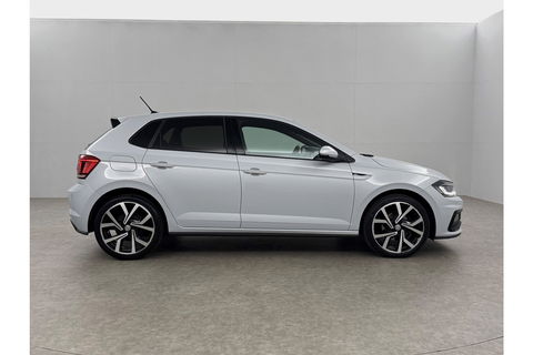Volkswagen Polo 1.6 TDI Highline R-Line DSG Camera Virtual LED Clima Cruise Navi PDC 18''LMV Stoelverw.