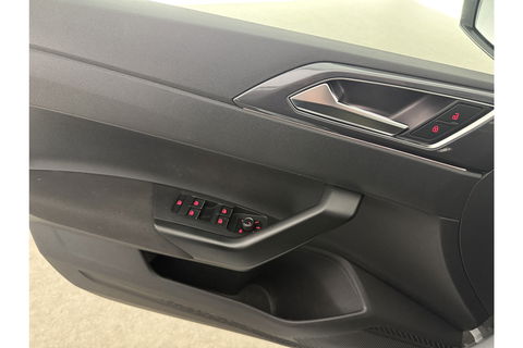 Volkswagen Polo 1.6 TDI Highline R-Line DSG Camera Virtual LED Clima Cruise Navi PDC 18''LMV Stoelverw.