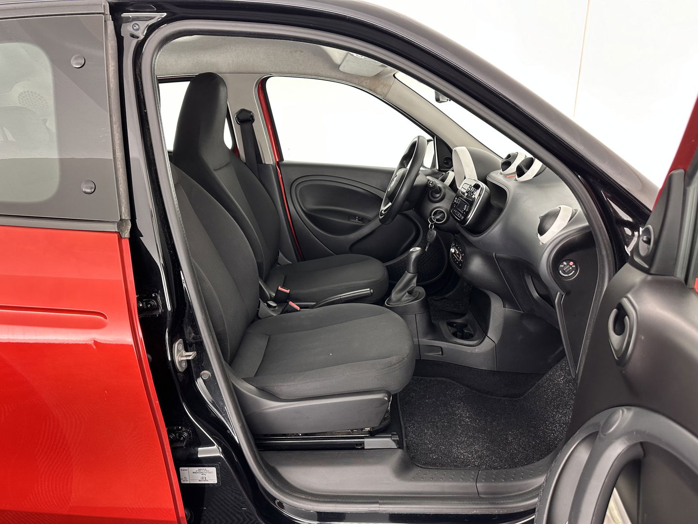 Smart Forfour 1.0 Pure Cool&Audio-Pack *AIRCO | CRUISE | COMFORT-SEATS*