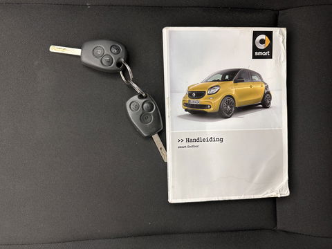 Smart Forfour 1.0 Pure Cool&Audio-Pack *AIRCO | CRUISE | COMFORT-SEATS*