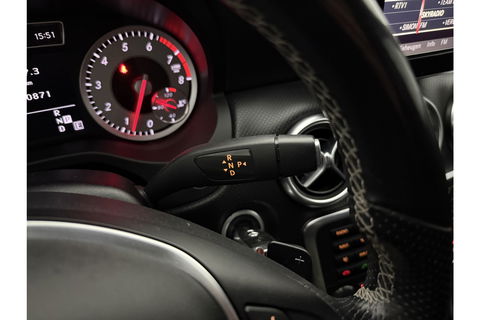 Mercedes-Benz A-Klasse 180 Ambition Automaat Clima LED Cruise PDC 18"LMV