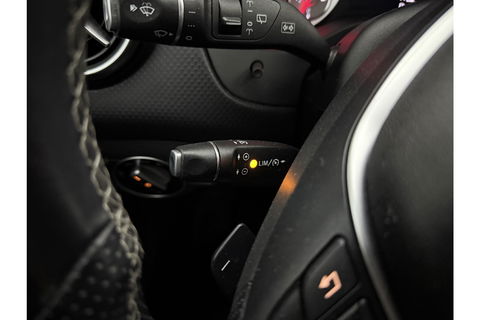 Mercedes-Benz A-Klasse 180 Ambition Automaat Clima LED Cruise PDC 18"LMV