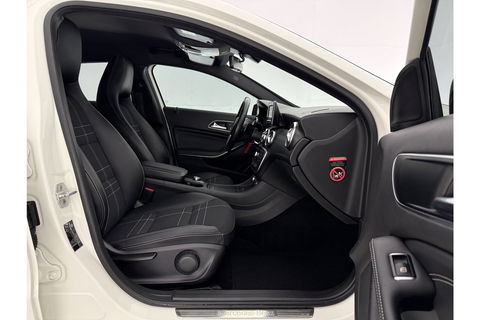 Mercedes-Benz A-Klasse 180 Ambition Automaat Clima LED Cruise PDC 18"LMV