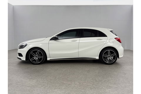 Mercedes-Benz A-Klasse 180 Ambition Automaat Clima LED Cruise PDC 18"LMV