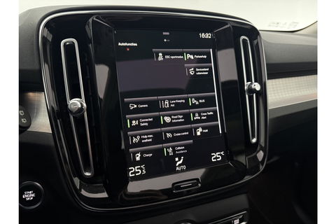 Volvo XC40 1.5 T5 Recharge Inscription 262PK Hybride Pano Virtual LED Carplay Cruise Clima Navi PDC 19''LMV