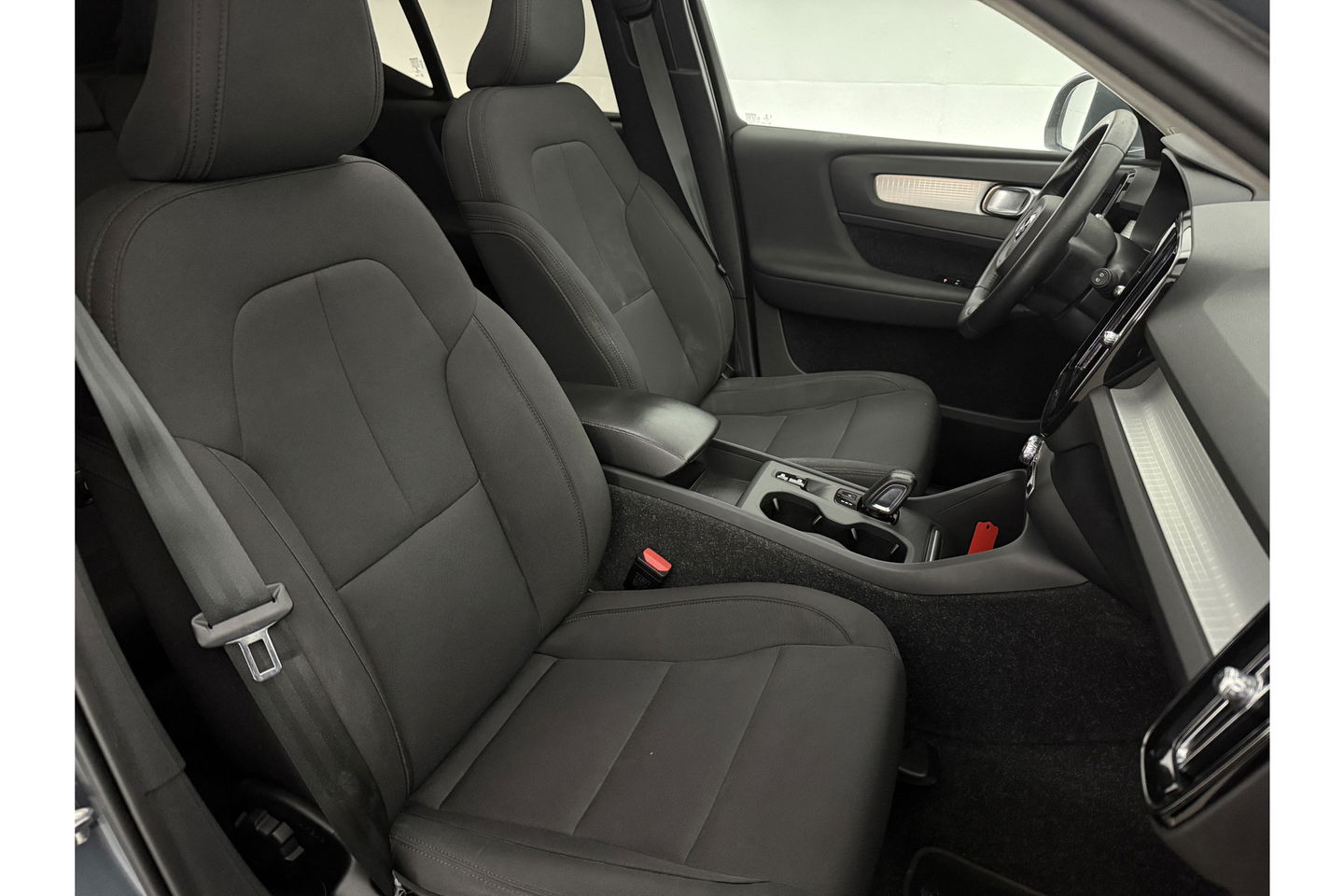 Volvo XC40 1.5 T5 Recharge Inscription 262PK Hybride Pano Virtual LED Carplay Cruise Clima Navi PDC 19''LMV
